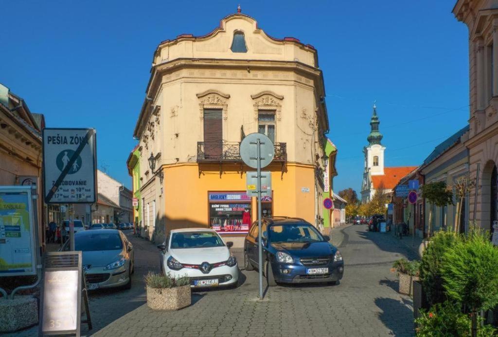 Apartman Lara Komarno Exterior photo